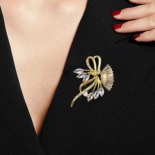 Brooches For Women Elegant Butterfly Lapel Pins 18K Gold Plated Fashion Zircon Jewelry.
